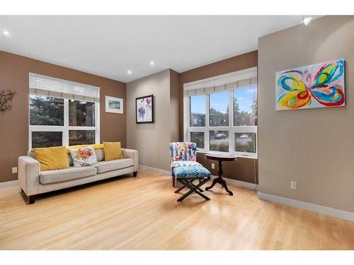 2620 2 Street Nw, Calgary, AB - Indoor