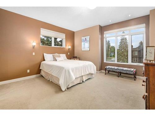 2620 2 Street Nw, Calgary, AB - Indoor Photo Showing Bedroom