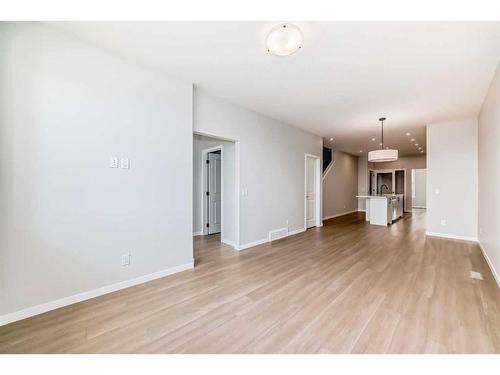 128 Edith Place Nw, Calgary, AB - Indoor