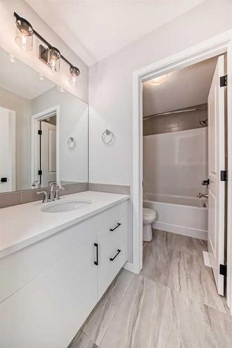 128 Edith Place Nw, Calgary, AB - Indoor Photo Showing Bathroom