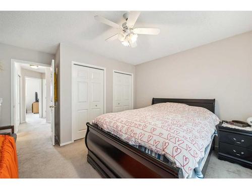 17 Country Hills Bay Nw, Calgary, AB - Indoor Photo Showing Bedroom