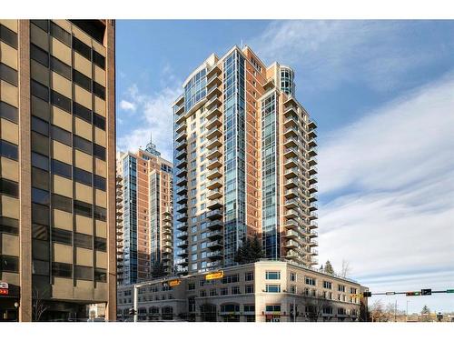 608-910 5 Avenue Sw, Calgary, AB - Outdoor With Facade