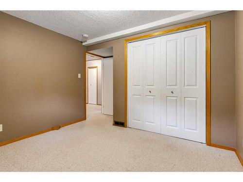 1320 56 Avenue Nw, Calgary, AB - Indoor Photo Showing Other Room