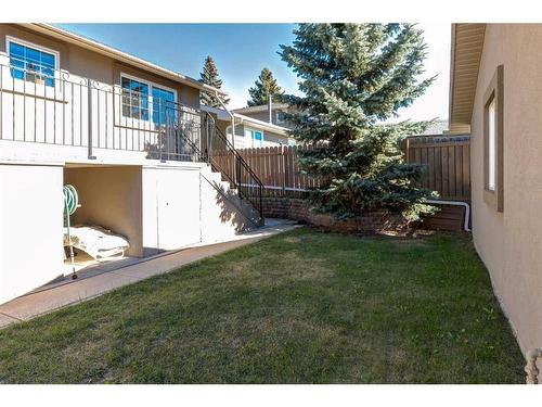 1320 56 Avenue Nw, Calgary, AB - Outdoor