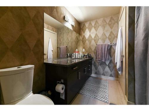 307-1730 5A Street Sw, Calgary, AB - Indoor Photo Showing Bathroom