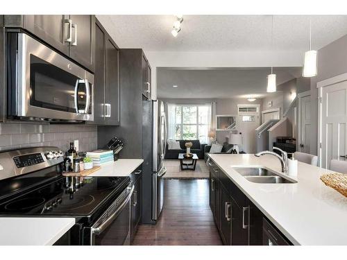 39 Nolanfield Terrace Nw, Calgary, AB - Indoor Photo Showing Kitchen With Double Sink With Upgraded Kitchen