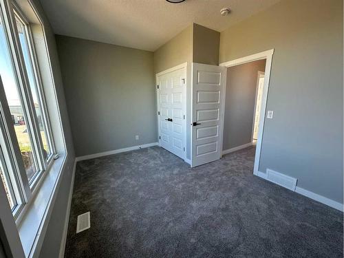 2006 24 Avenue, Didsbury, AB - Indoor Photo Showing Other Room