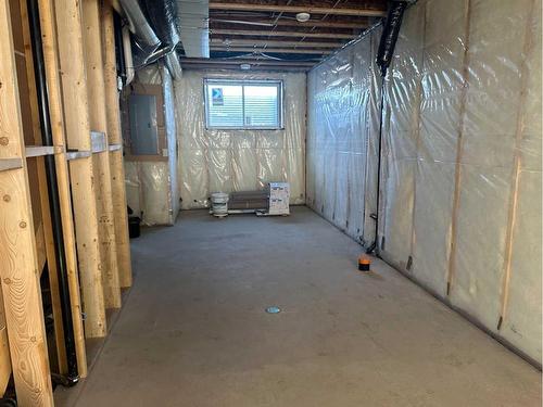 2006 24 Avenue, Didsbury, AB - Indoor Photo Showing Basement