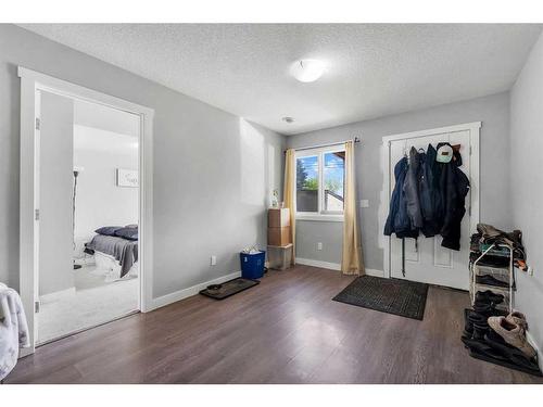 2723 15 Avenue, Calgary, AB - Indoor