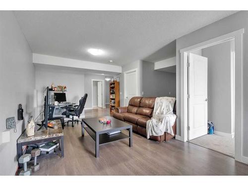 2723 15 Avenue, Calgary, AB - Indoor