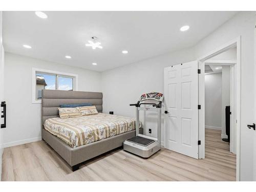 295 Saddlemead Road Ne, Calgary, AB - Indoor Photo Showing Bedroom