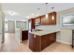 212-1905 27 Avenue SW Calgary, AB T2T 1H4