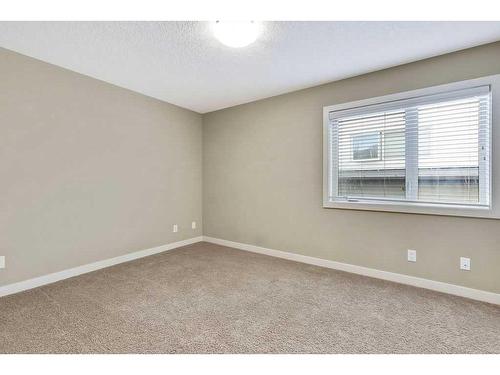 212-1905 27 Avenue Sw, Calgary, AB - Indoor Photo Showing Other Room