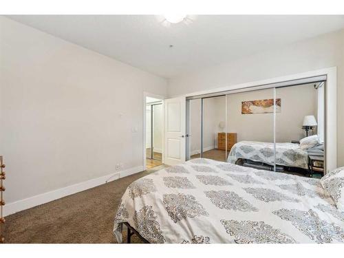 104-41 6A Street Ne, Calgary, AB - Indoor Photo Showing Bedroom