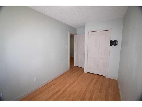 224-2211 19 Street Ne, Calgary, AB - Indoor