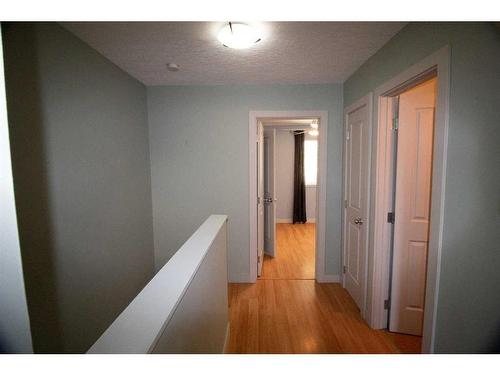 224-2211 19 Street Ne, Calgary, AB - Indoor Photo Showing Other Room