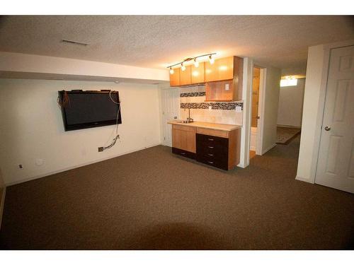 224-2211 19 Street Ne, Calgary, AB - Indoor