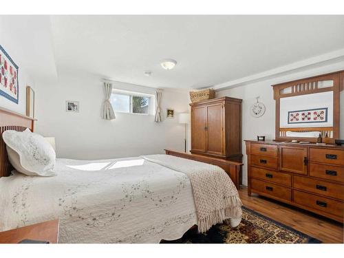 311 Fonda Way Se, Calgary, AB - Indoor Photo Showing Bedroom