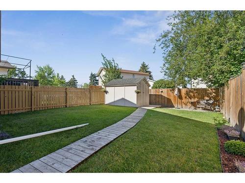 311 Fonda Way Se, Calgary, AB - Outdoor With Backyard