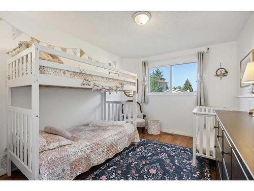 311 Fonda Way Se, Calgary, AB - Indoor Photo Showing Bedroom