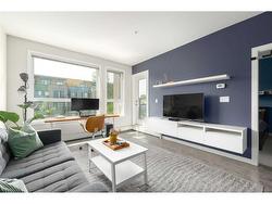 210-707 4 Street NE Calgary, AB T2E 3S7