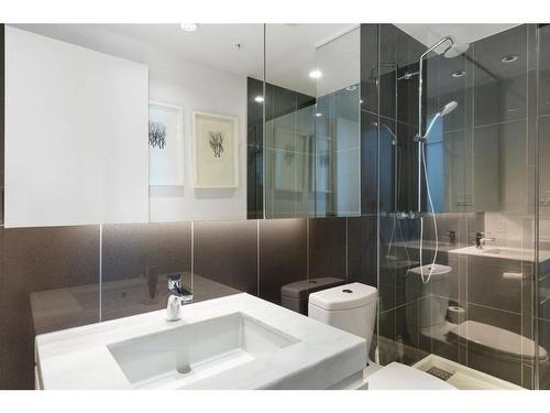 #1708-310 12 Avenue Sw, Calgary, AB - Indoor Photo Showing Bathroom