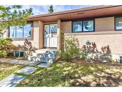 939 Pinecliff Drive NE Calgary, AB T1Y 3Y3