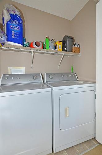 226 Evansmeade Close Nw, Calgary, AB - Indoor Photo Showing Laundry Room