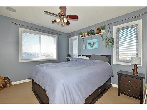 226 Evansmeade Close Nw, Calgary, AB - Indoor Photo Showing Bedroom