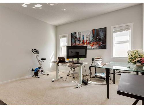 294 Walgrove Boulevard Se, Calgary, AB - Indoor