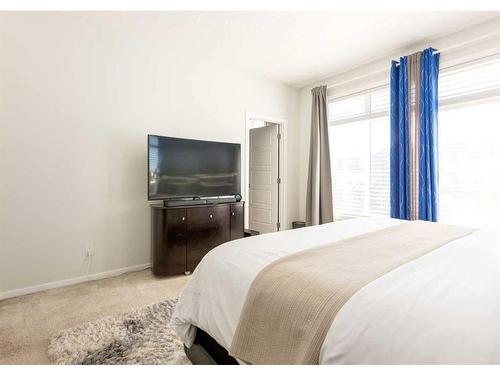 294 Walgrove Boulevard Se, Calgary, AB - Indoor Photo Showing Bedroom