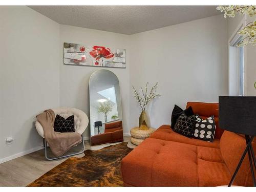 294 Walgrove Boulevard Se, Calgary, AB - Indoor