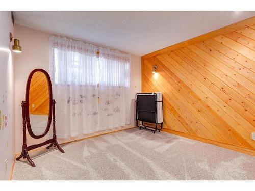 243 Silver Brook Way Nw, Calgary, AB - Indoor