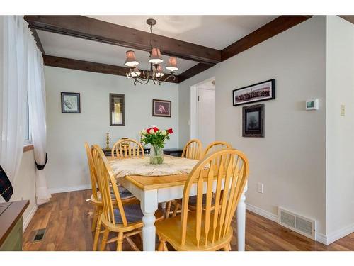 243 Silver Brook Way Nw, Calgary, AB - Indoor Photo Showing Dining Room