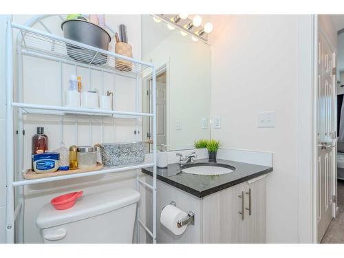 3412-99 Copperstone Park Se, Calgary, AB - Indoor Photo Showing Bathroom