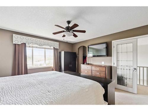 69 Evansbrooke Park Nw, Calgary, AB - Indoor Photo Showing Bedroom