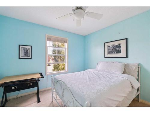 69 Evansbrooke Park Nw, Calgary, AB - Indoor Photo Showing Bedroom