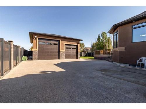 4623 62 Avenue, Taber, AB - Outdoor With Exterior