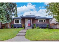 2211 45 Street SE Calgary, AB T2B 1K1