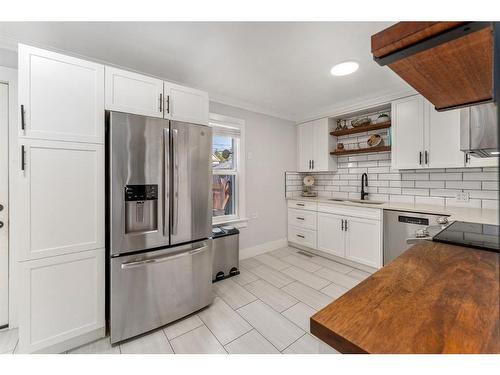 58 27 Avenue Sw, Calgary, AB - Indoor Photo Showing Kitchen With Stainless Steel Kitchen With Upgraded Kitchen