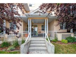 307-1919 31 Street SW Calgary, AB T3E 2M8