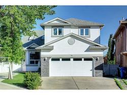 70 Tuscarora Way NW Calgary, AB T3L 2G9