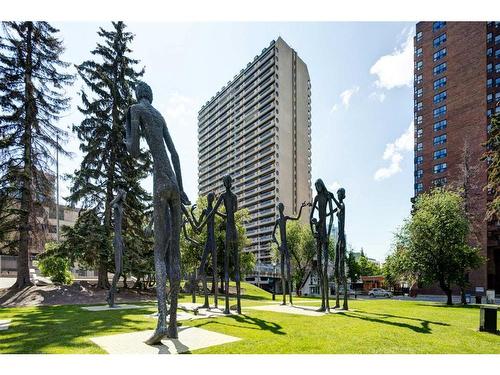 2206-221 6 Avenue Se, Calgary, AB - Outdoor With Facade