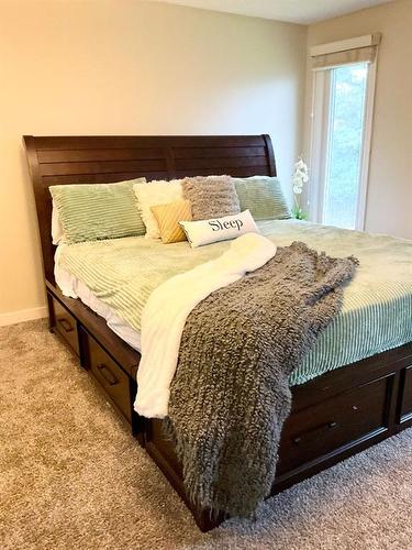 224 Whitefield Drive Ne, Calgary, AB - Indoor Photo Showing Bedroom