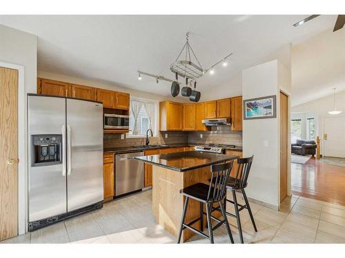 16270 Shawbrooke Drive Sw, Calgary, AB - Indoor Photo Showing Kitchen With Stainless Steel Kitchen