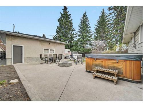 4228 Voyageur Drive Nw, Calgary, AB - Outdoor With Exterior