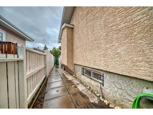 243 78 Avenue Ne, Calgary, AB - Outdoor With Exterior