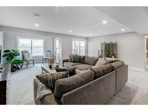 2205 Bayside Road Sw, Airdrie, AB - Indoor Photo Showing Living Room