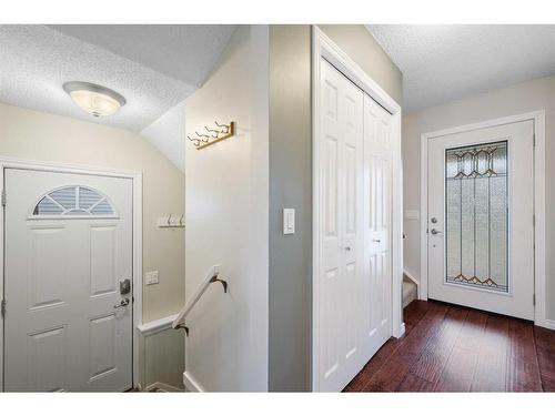 104 Bedford Circle Ne, Calgary, AB - Indoor Photo Showing Other Room