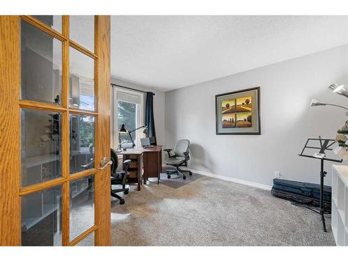 104 Bedford Circle Ne, Calgary, AB - Indoor Photo Showing Office